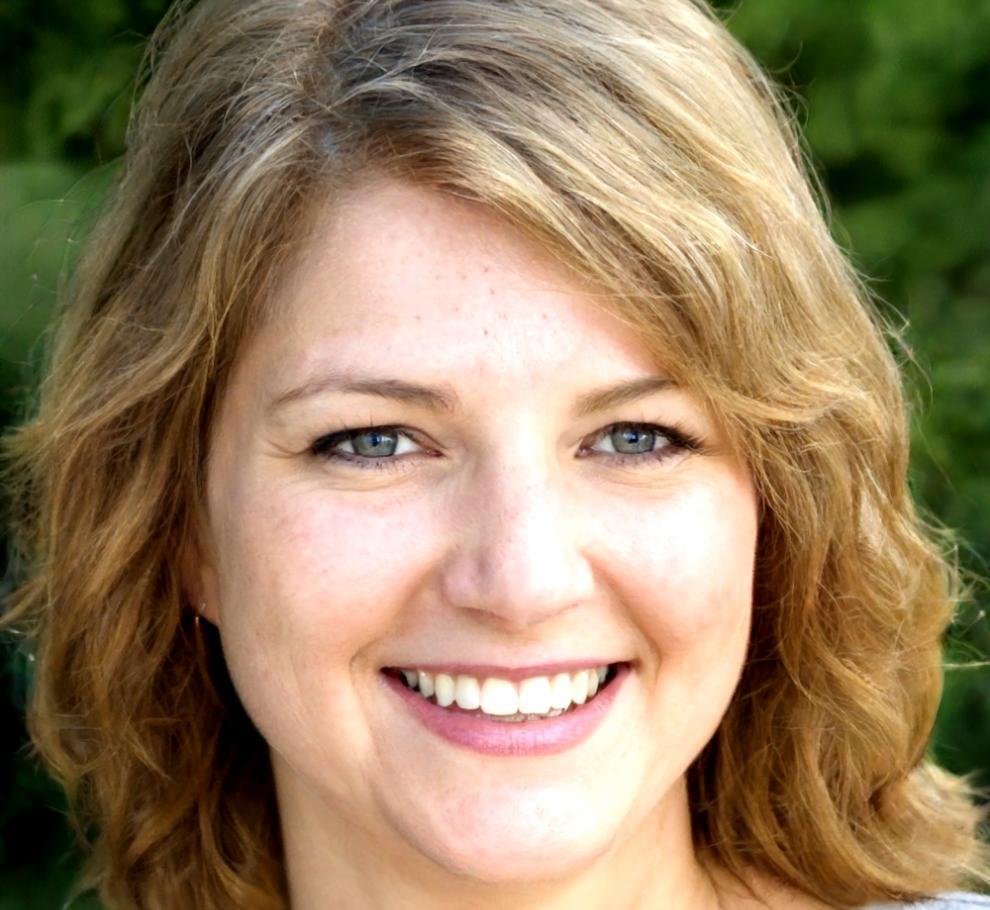 Isla Blackwood, Senior Financial Strategist